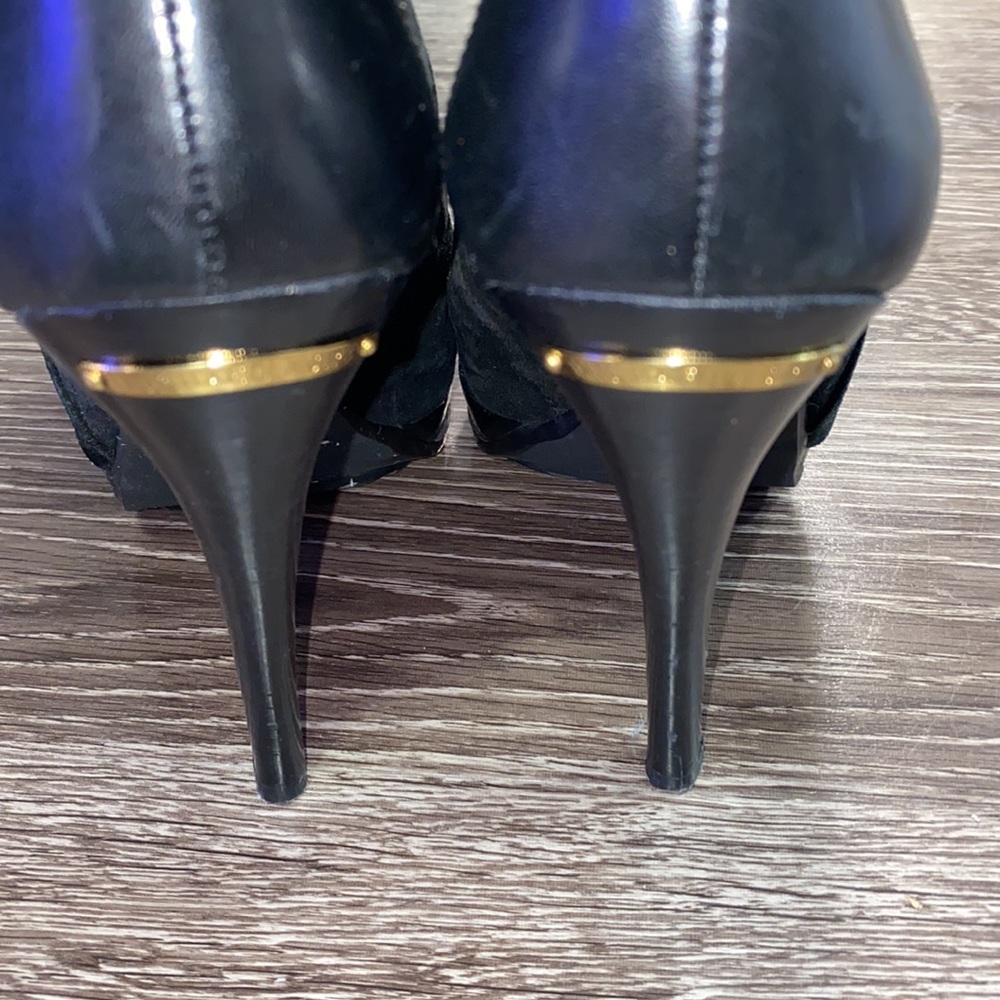 Michael Kors Heeled Booties - Picture 3 of 8